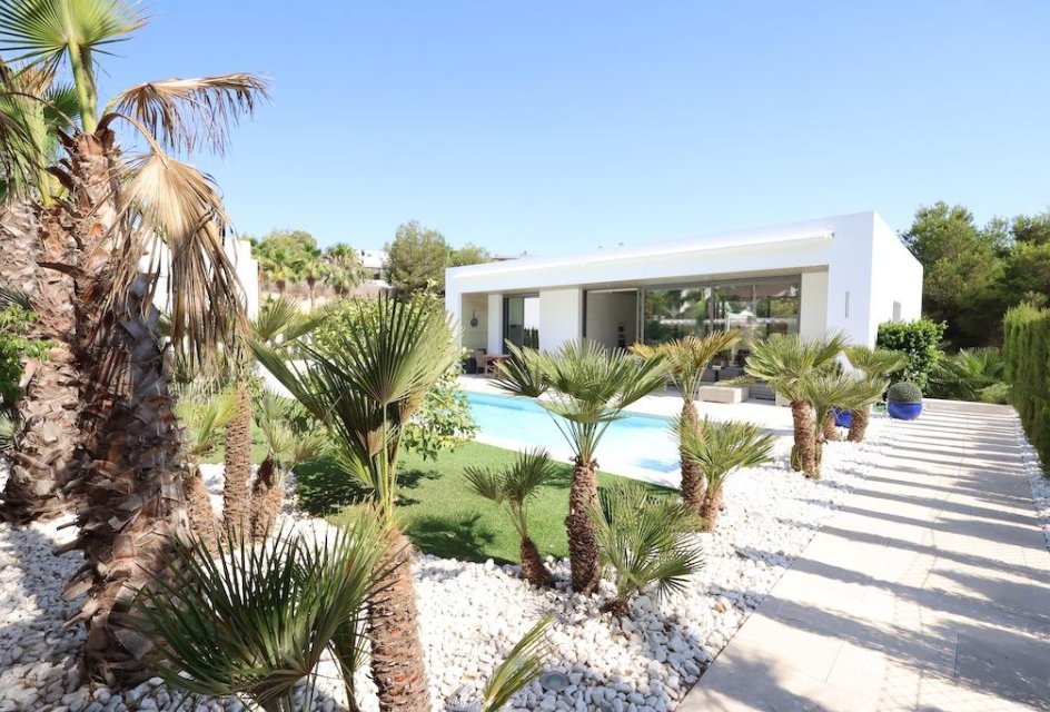 Återförsäljning - Villa -
Orihuela Costa - Las Colinas Golf