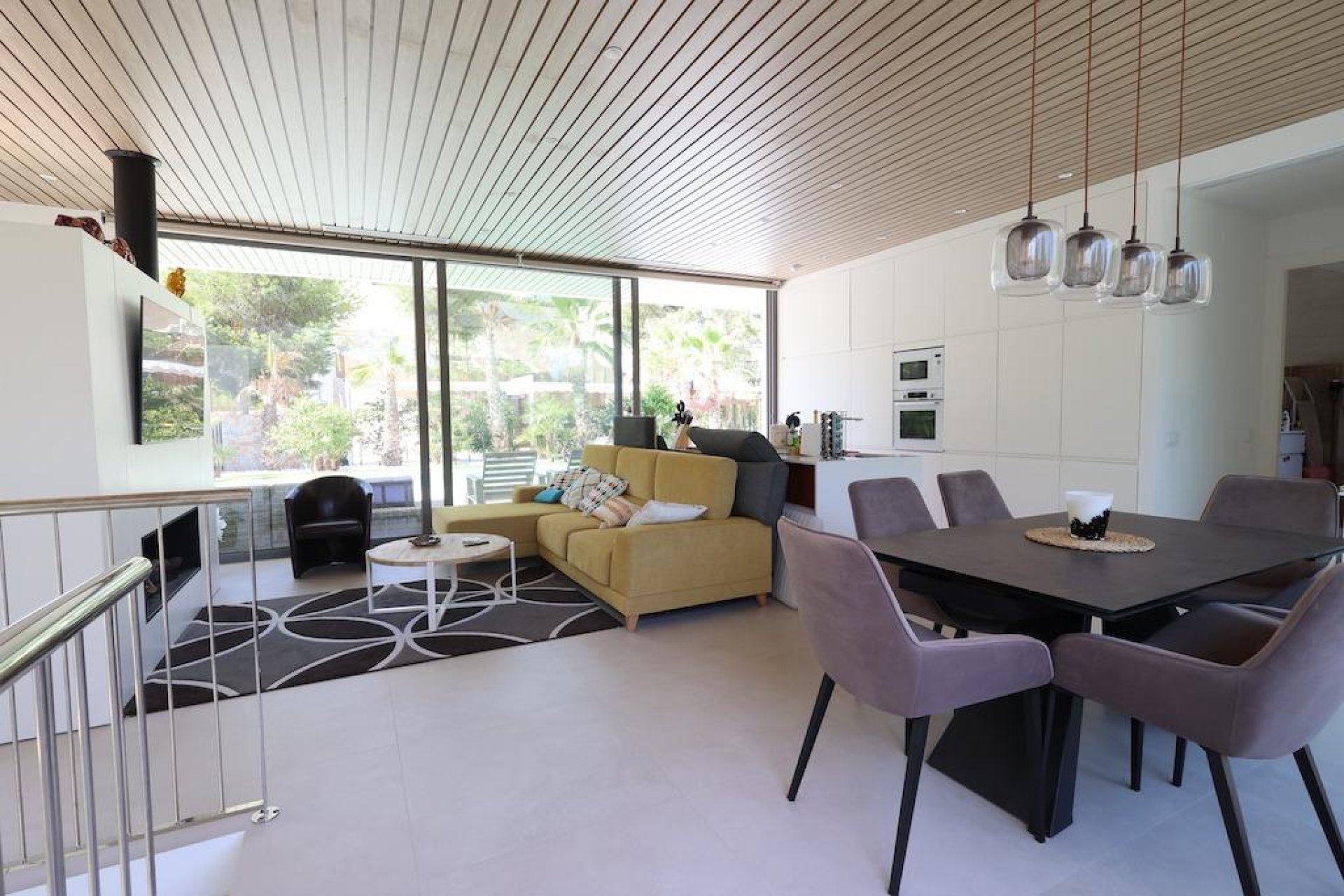 Återförsäljning - Villa -
Orihuela Costa - Las Colinas Golf