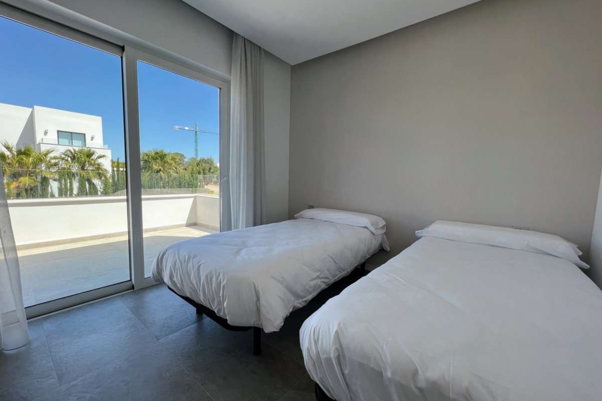 Återförsäljning - Villa -
Orihuela Costa - Las Colinas Golf