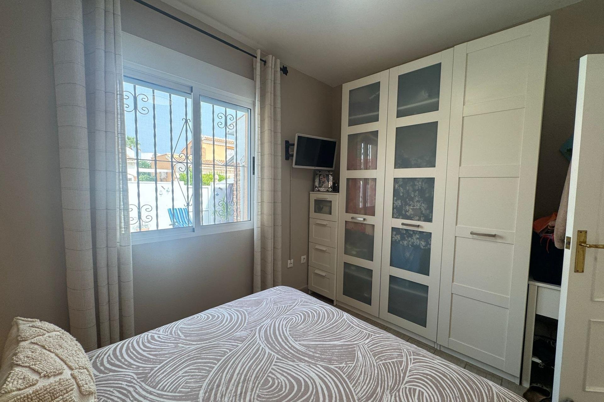 Återförsäljning - Villa -
Orihuela Costa - Los Almendros-La Florida