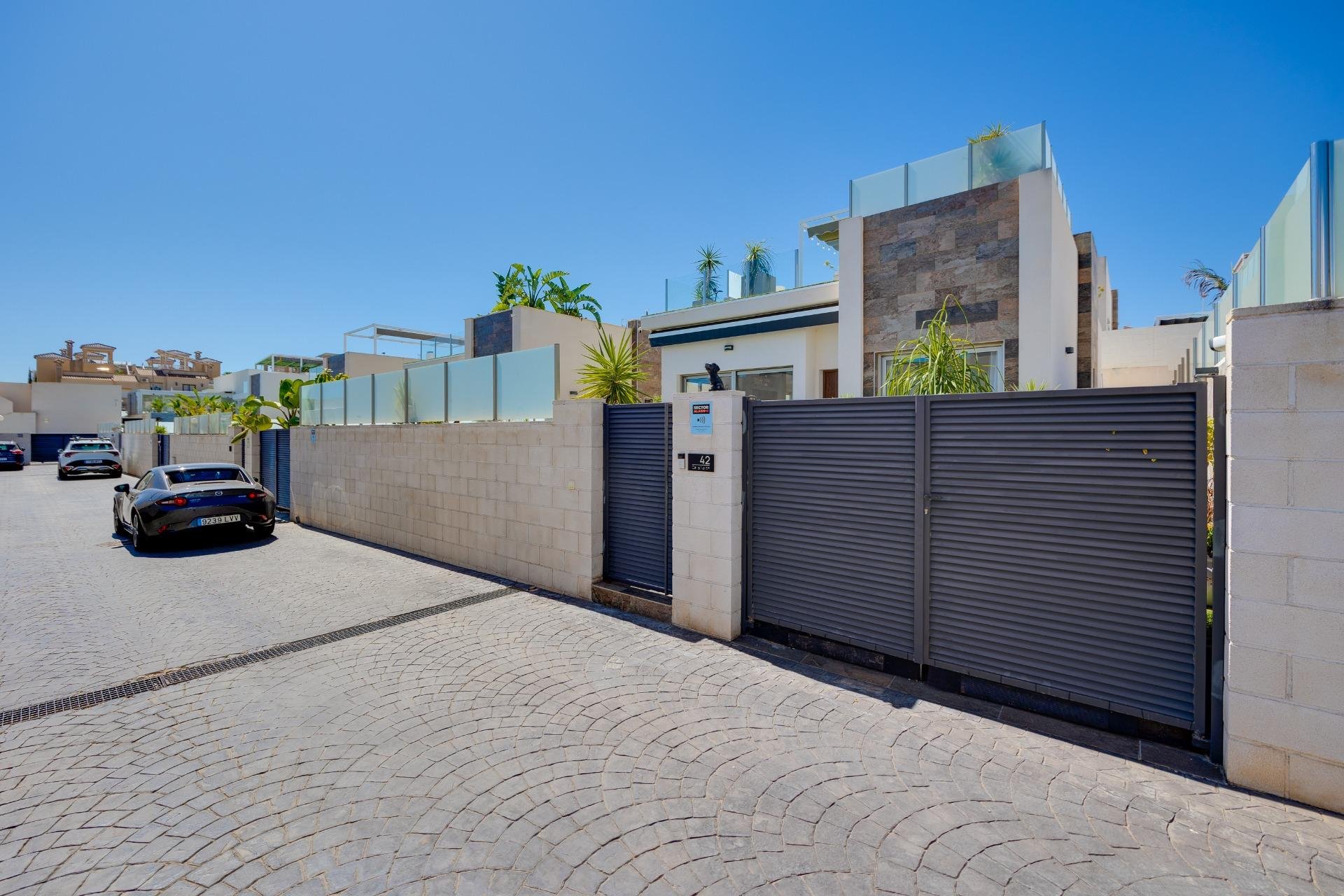 Återförsäljning - Villa -
Orihuela Costa - PAU 26