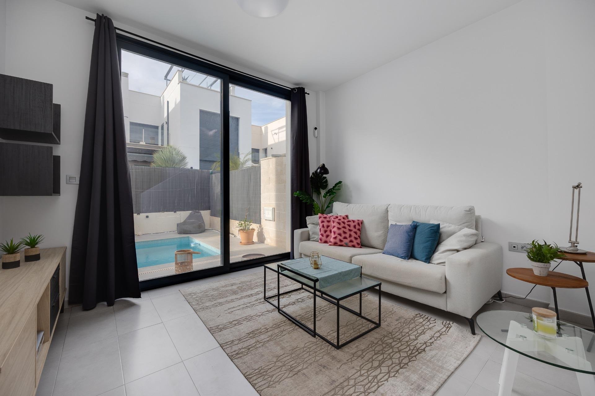 Återförsäljning - Villa -
Orihuela Costa - PAU 26