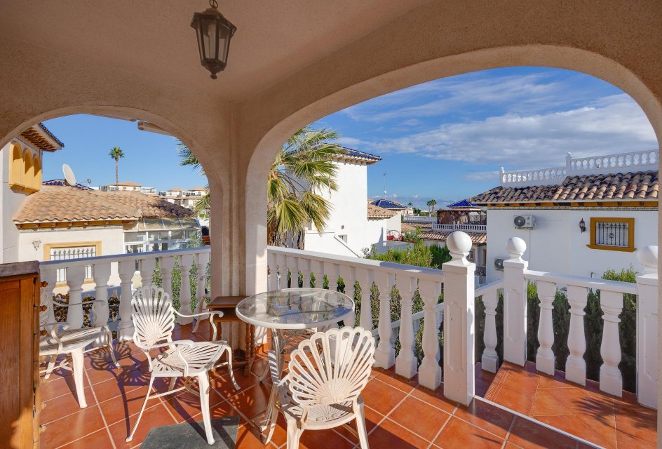 Återförsäljning - Villa -
Orihuela Costa - Playa Flamenca