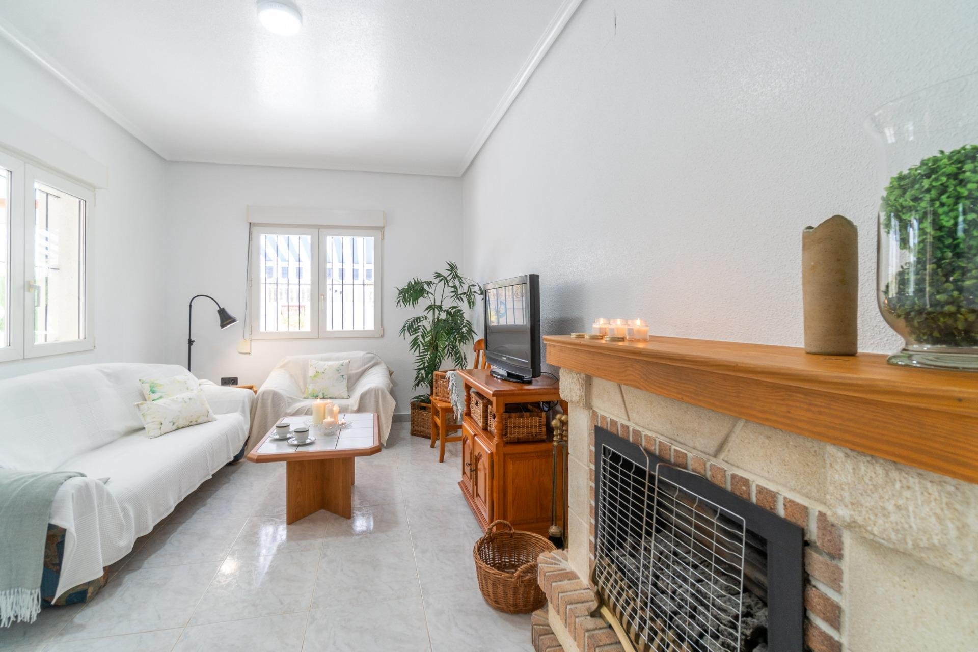Återförsäljning - Villa -
Orihuela Costa - Playa Flamenca