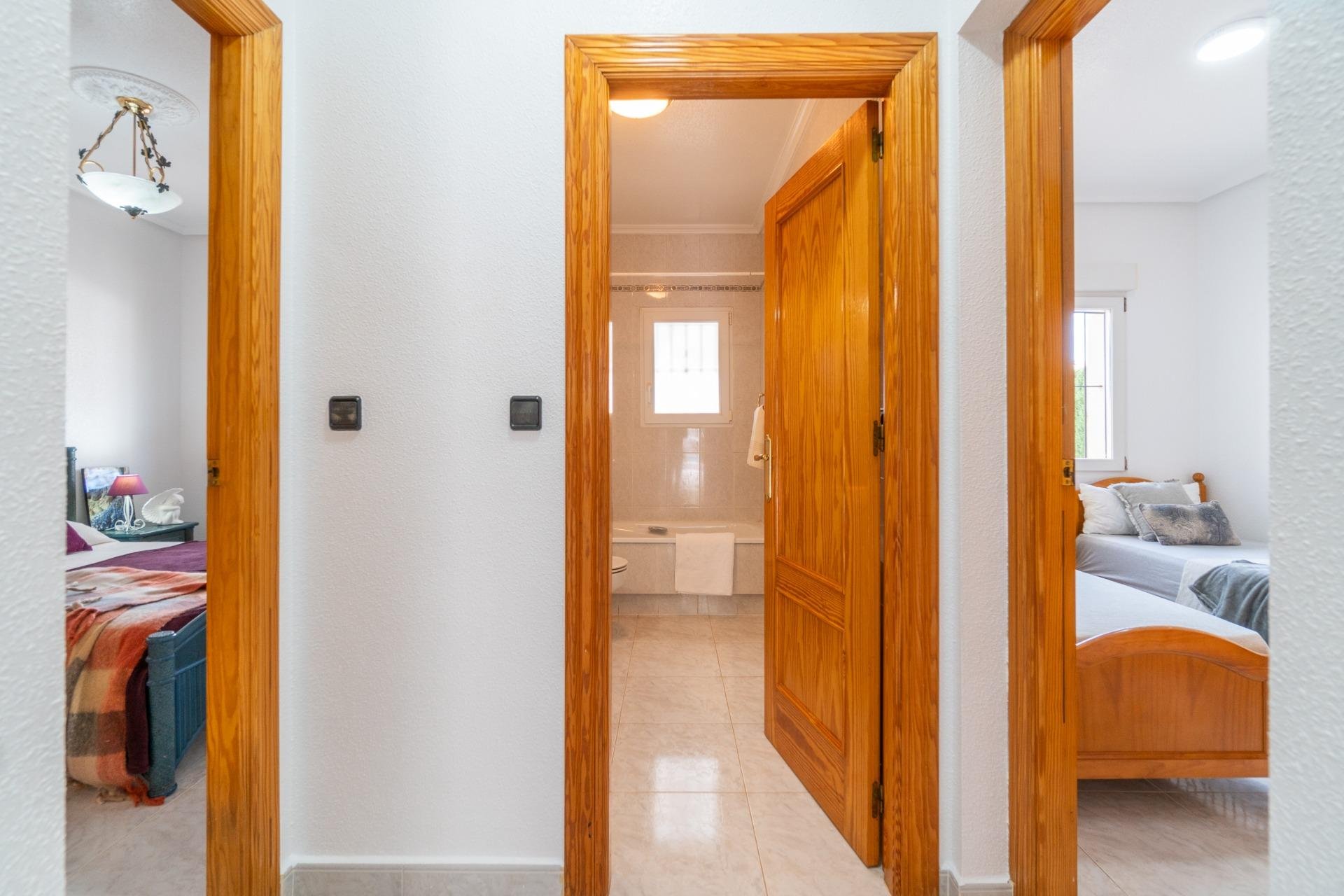 Återförsäljning - Villa -
Orihuela Costa - Playa Flamenca