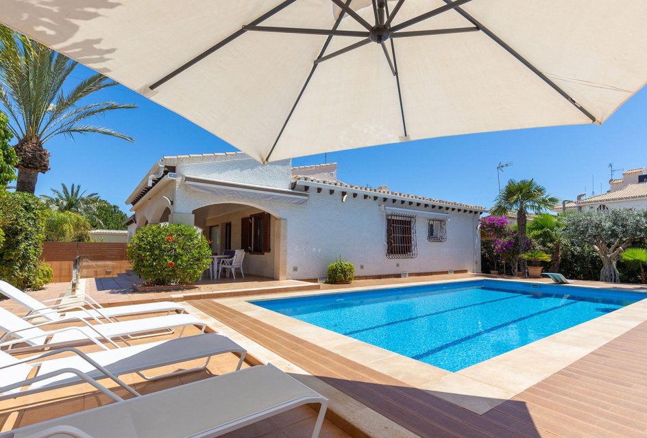 Återförsäljning - Villa -
Orihuela Costa - Rocio del Mar