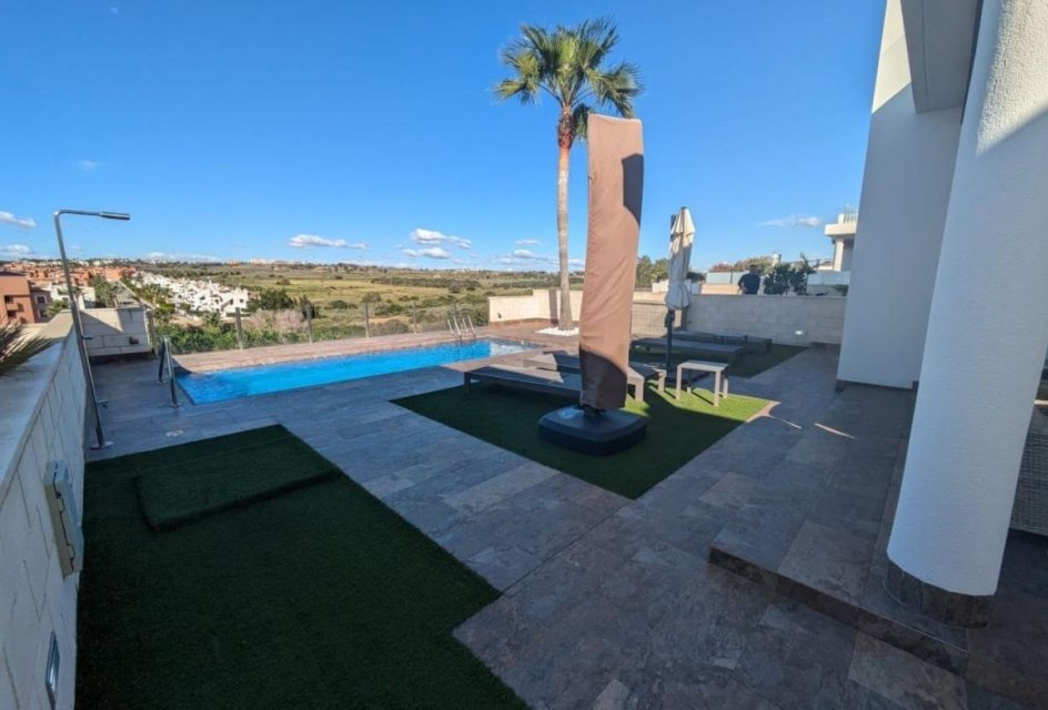 Återförsäljning - Villa -
Orihuela Costa - Villamartín-Las Filipinas