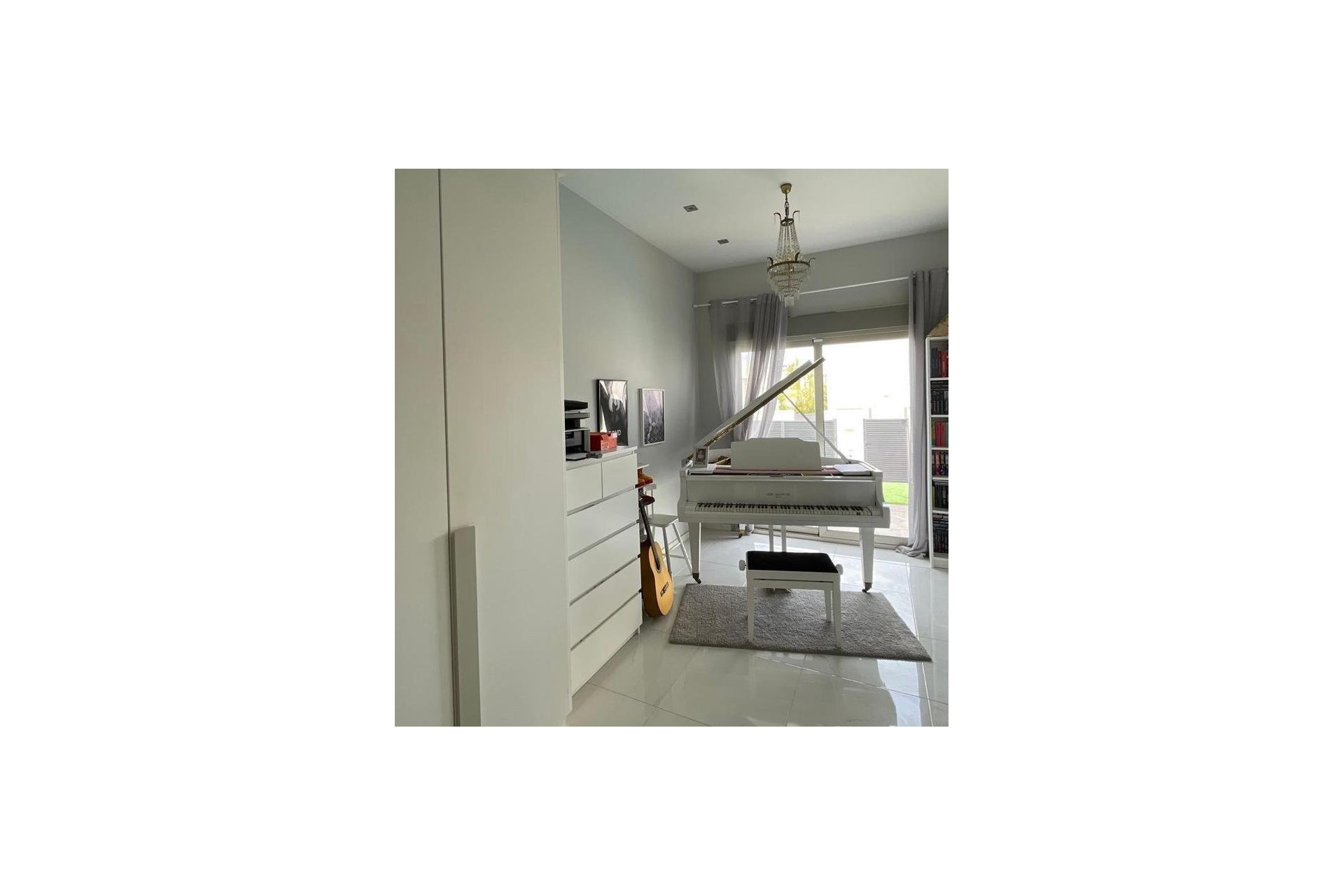 Återförsäljning - Villa -
Orihuela Costa - Villamartín