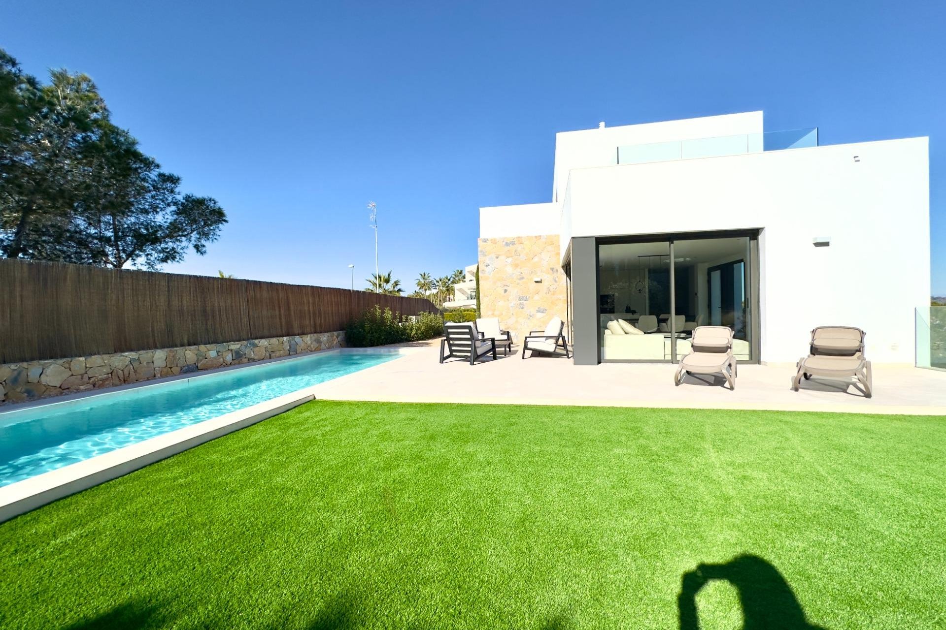 Återförsäljning - Villa -
Orihuela - Las Colinas Golf