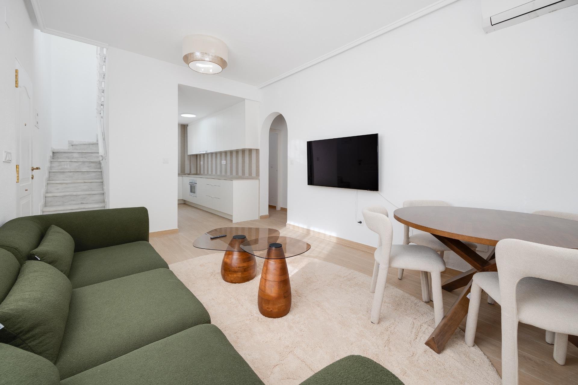 Återförsäljning - Villa -
Rojales - Centro de la Ciudad Quesada