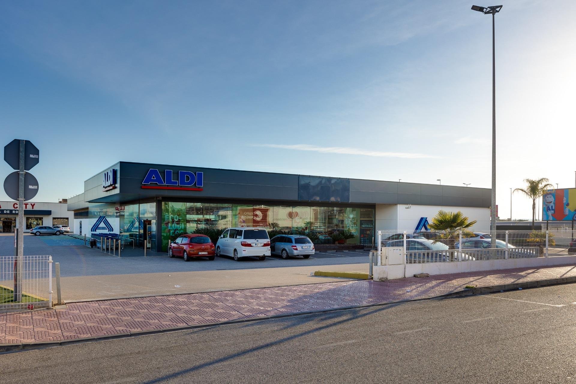 Återförsäljning - Villa -
Rojales - Centro de la Ciudad Quesada