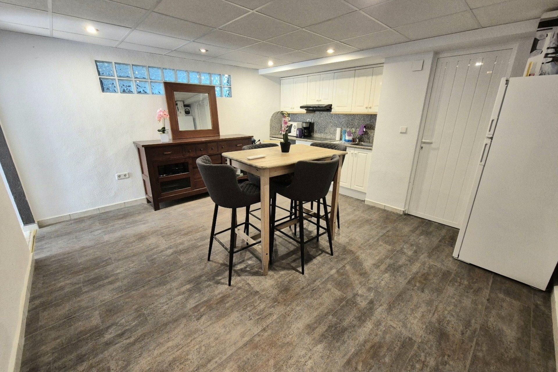 Återförsäljning - Villa -
San Miguel de Salinas - Ciudad de las comunicaciones