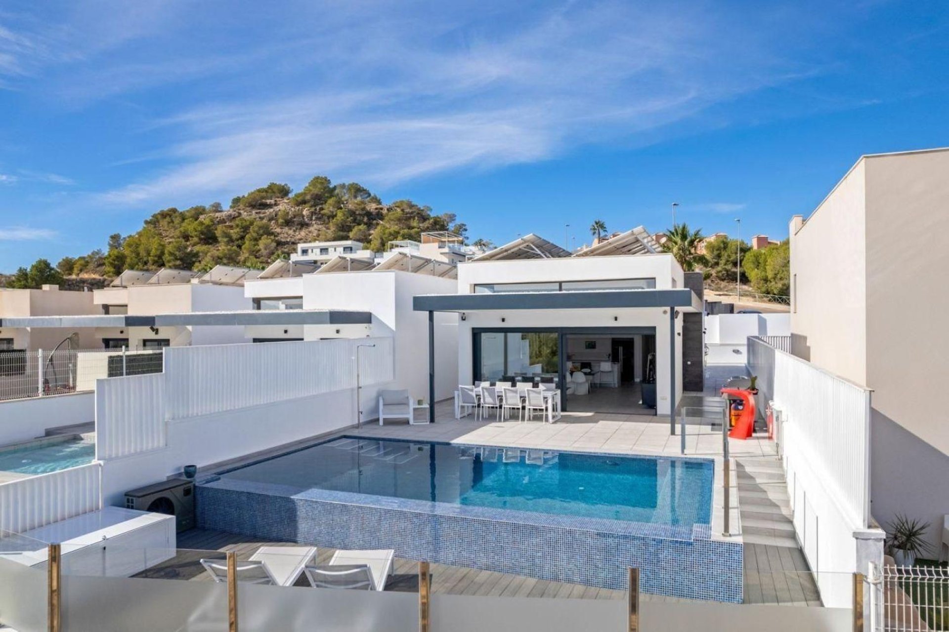 Återförsäljning - Villa -
San Miguel de Salinas - Urbanizaciones