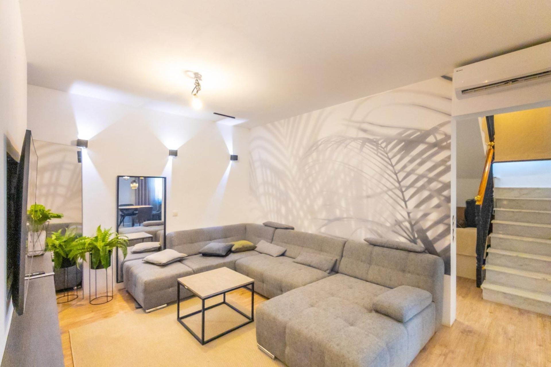 Återförsäljning - Villa -
Torrevieja - El chaparral