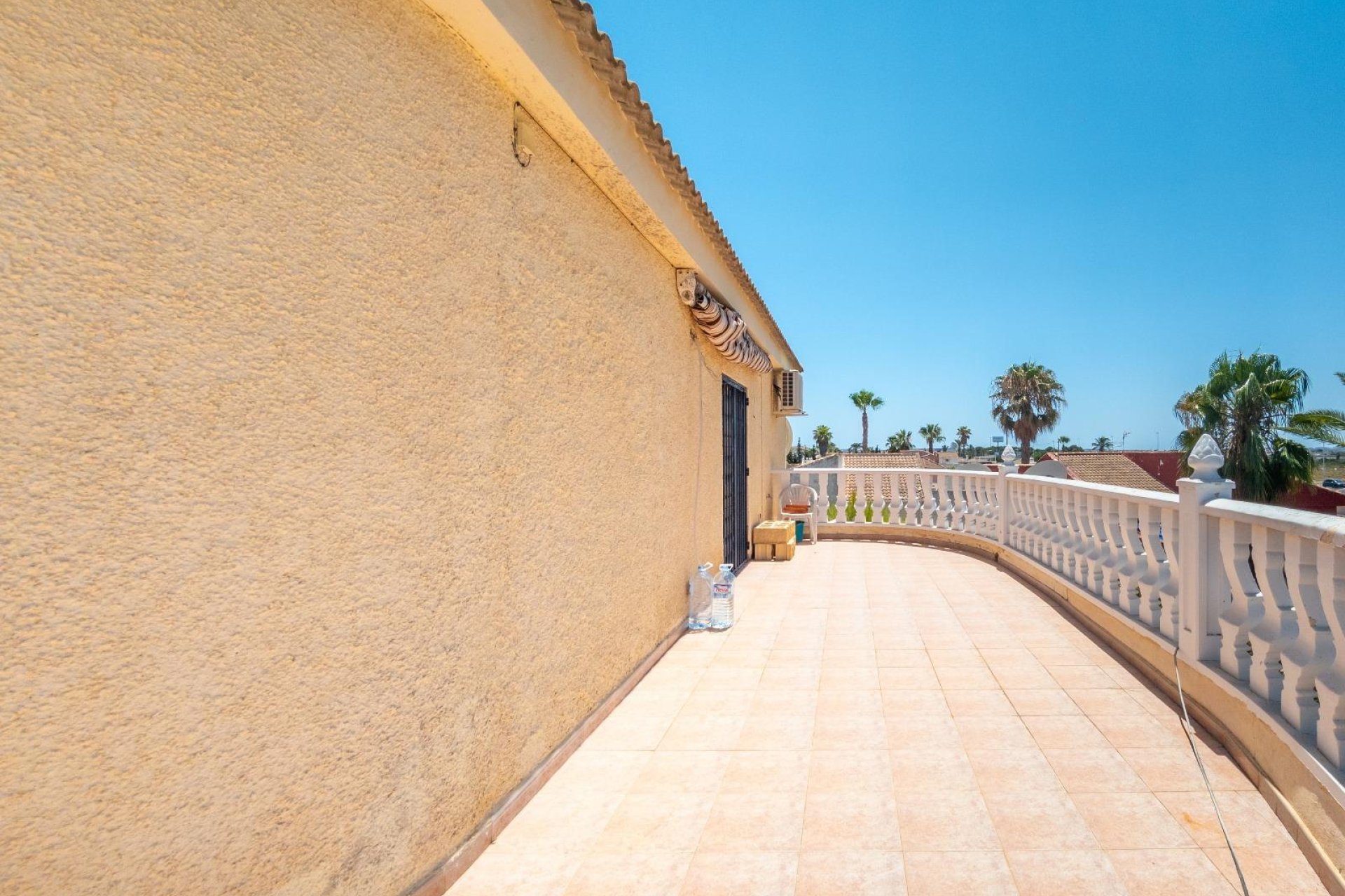 Återförsäljning - Villa -
Torrevieja - El chaparral