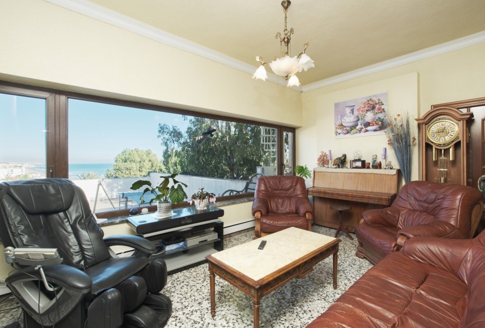 Återförsäljning - Villa -
Torrevieja - La Mata