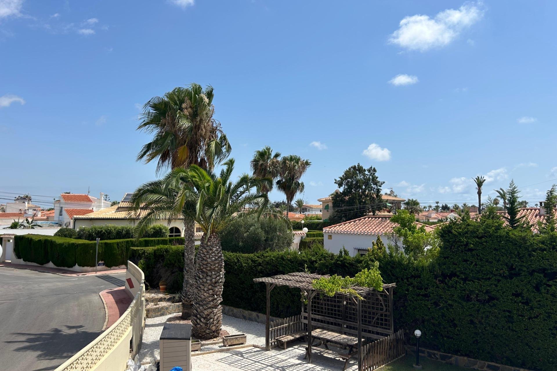 Återförsäljning - Villa -
Torrevieja - La Siesta - El Salado - Torreta
