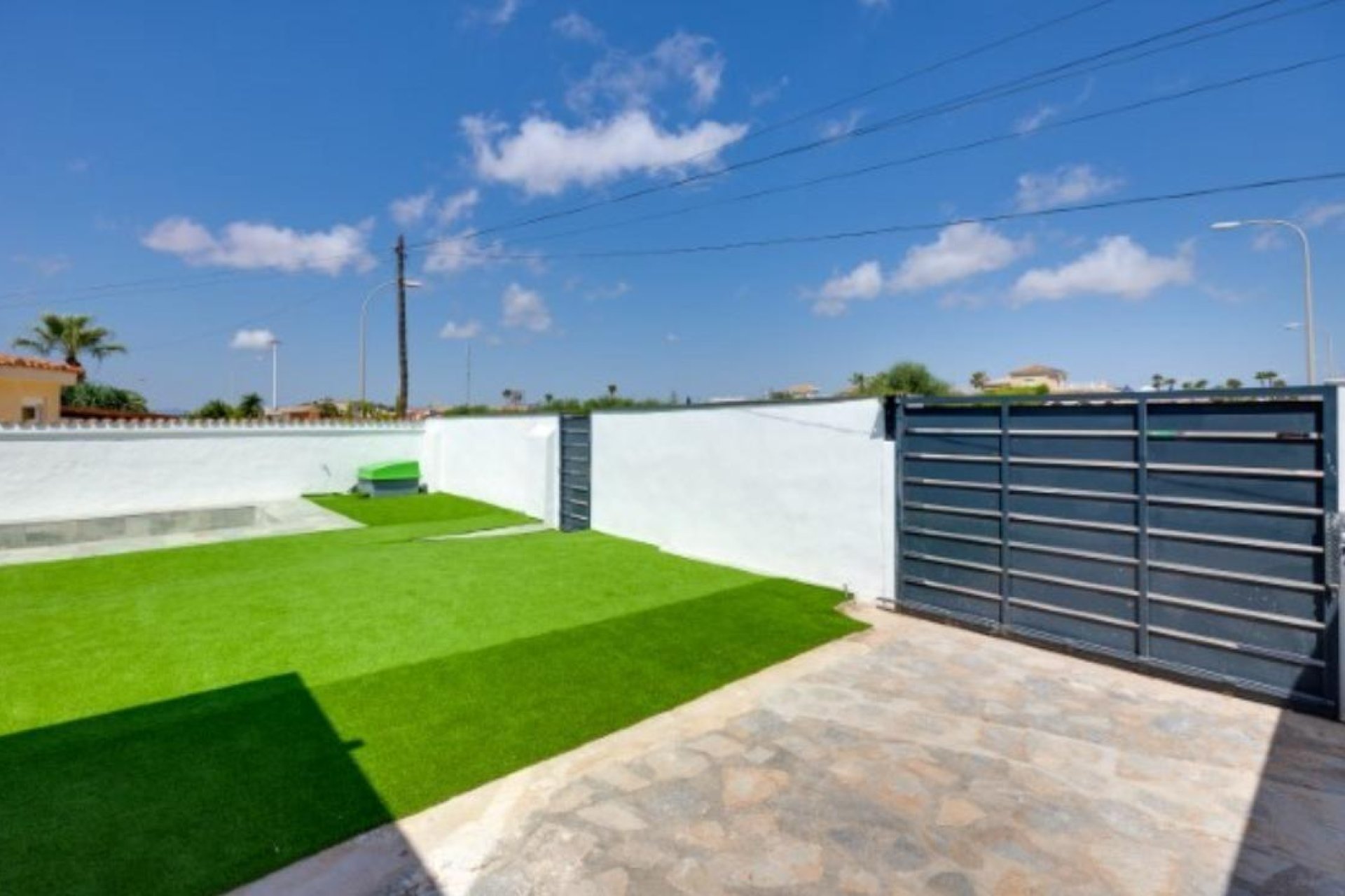 Återförsäljning - Villa -
Torrevieja - La Siesta - El Salado - Torreta