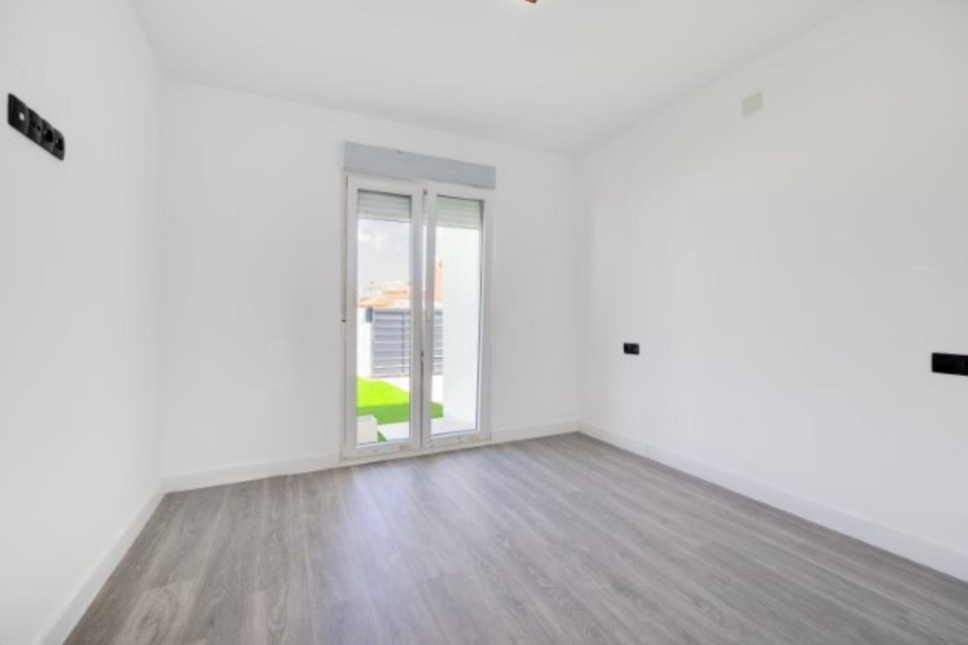 Återförsäljning - Villa -
Torrevieja - La Siesta - El Salado - Torreta