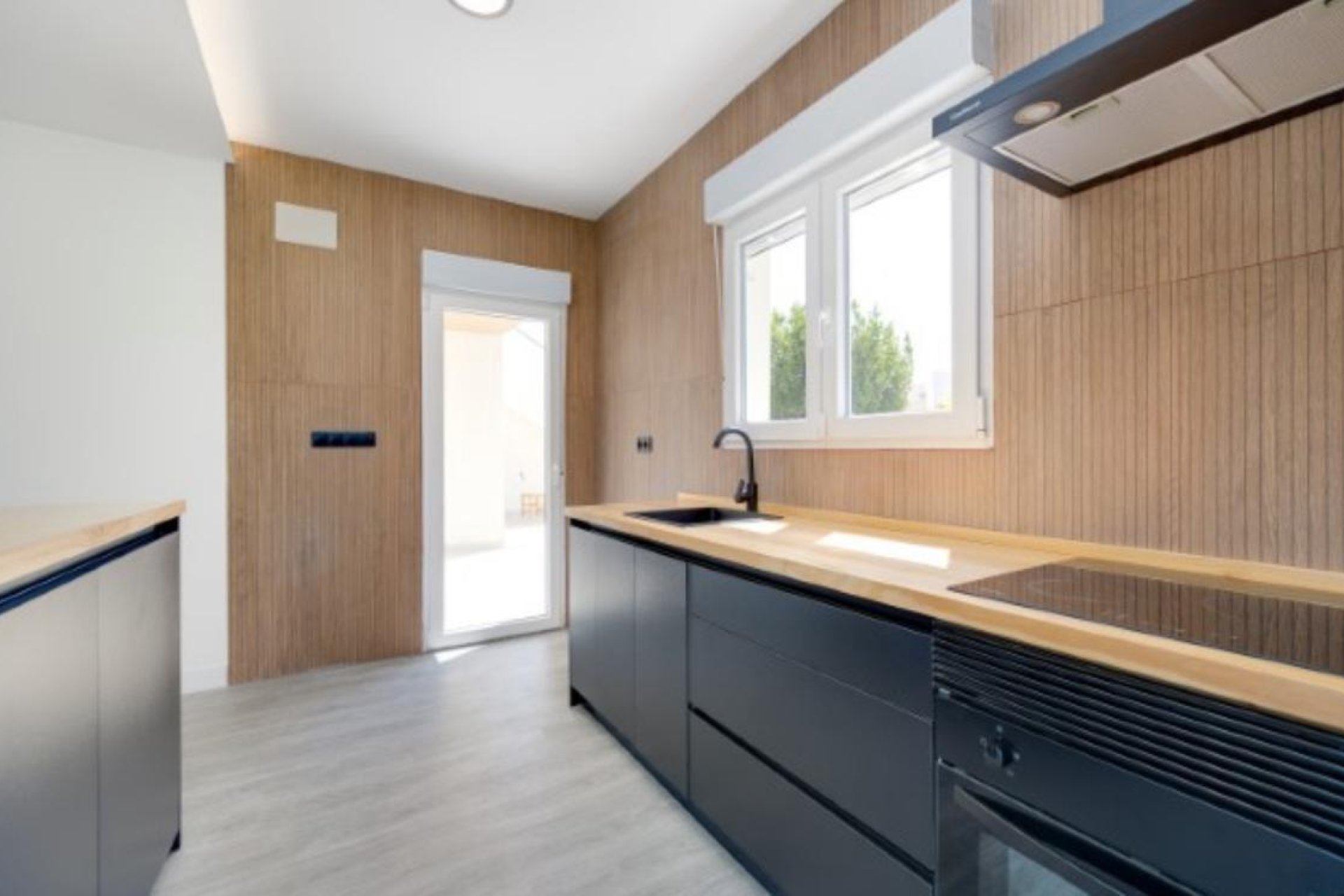 Återförsäljning - Villa -
Torrevieja - La Siesta - El Salado - Torreta