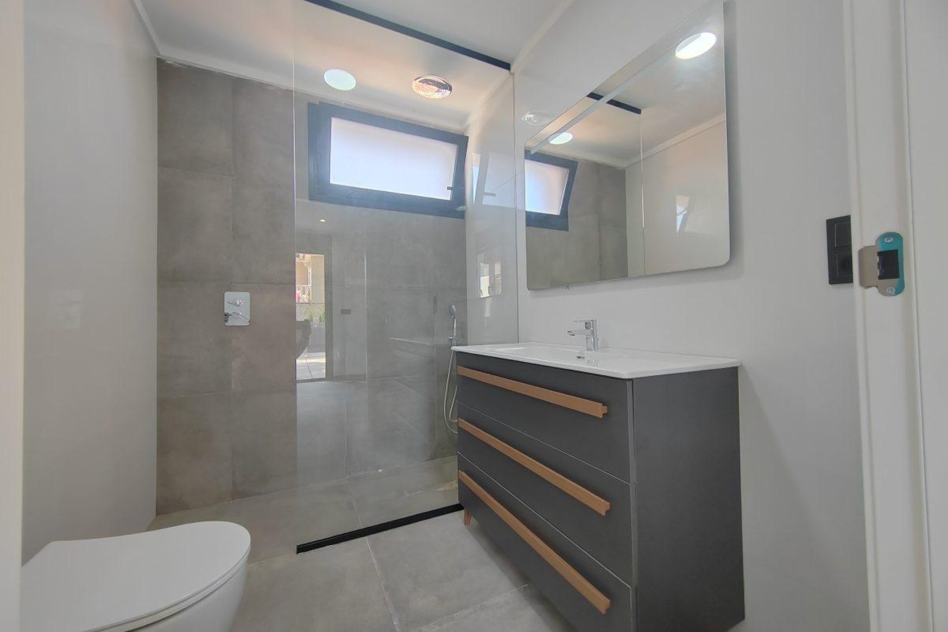 Återförsäljning - Villa -
Torrevieja - Los balcones