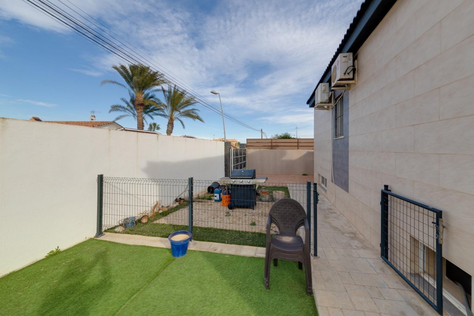 Återförsäljning - Villa -
Torrevieja - Los balcones