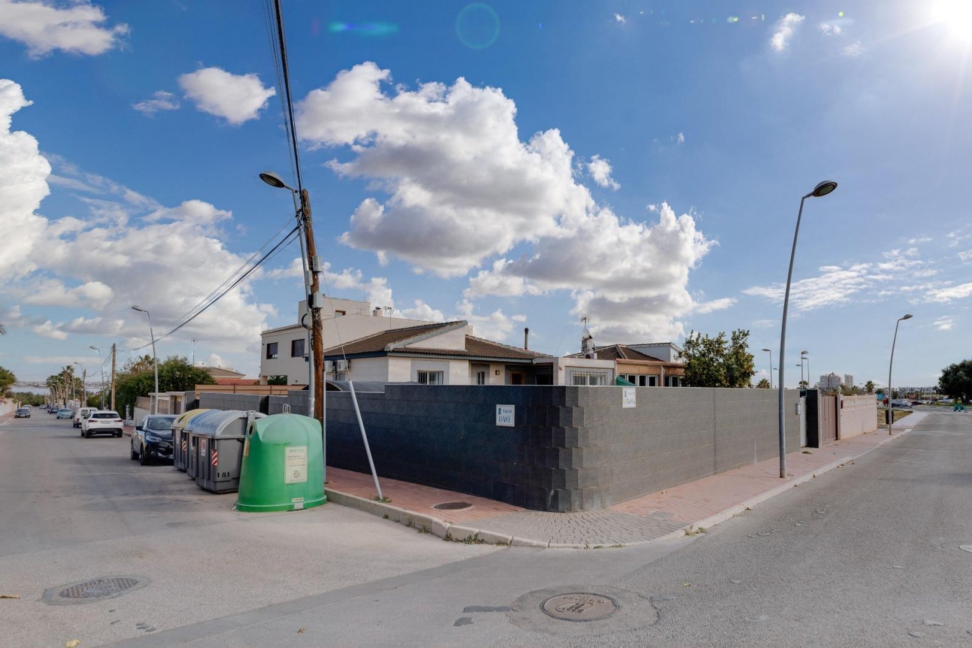 Återförsäljning - Villa -
Torrevieja - Los balcones