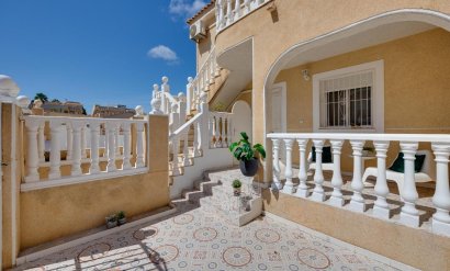 Bungalow - Segunda mano - Torrevieja -
                Los Frutales