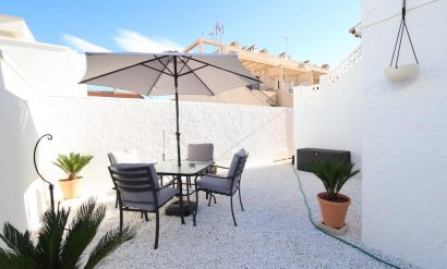 Bungalow - Segunda mano - Torrevieja -
                Los Frutales