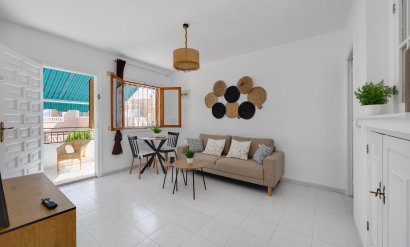 Daszek - Odsprzedaż - Torrevieja -
                Los Frutales