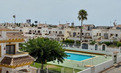 Duplex - Återförsäljning - Torrevieja -
                El limonar