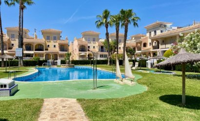 duplex - Herverkoop -
            Orihuela Costa - AM-01965