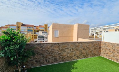 Duplex - Segunda mano - Torrevieja -
                La Mata