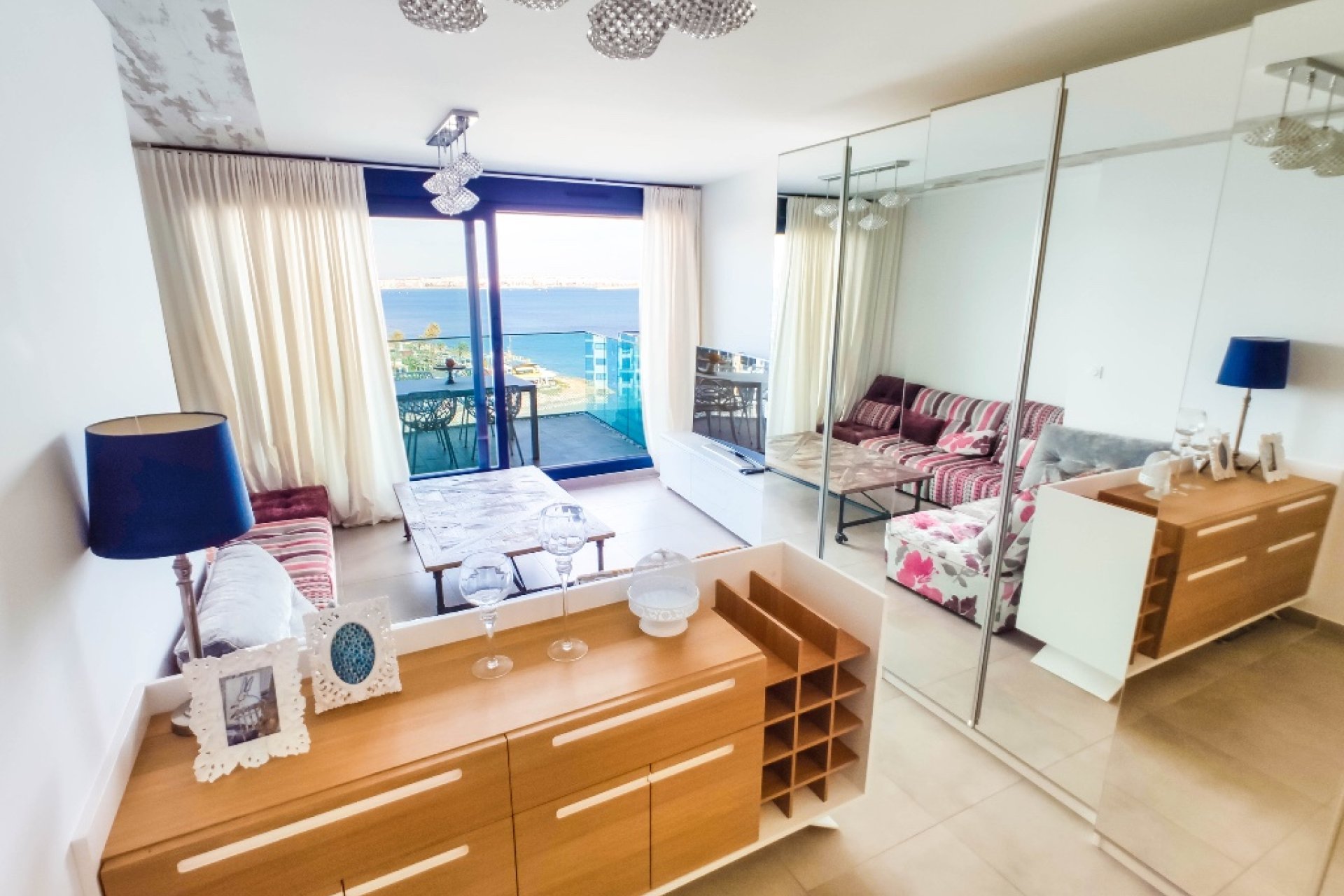Herverkoop - Apartament -
Punta Prima