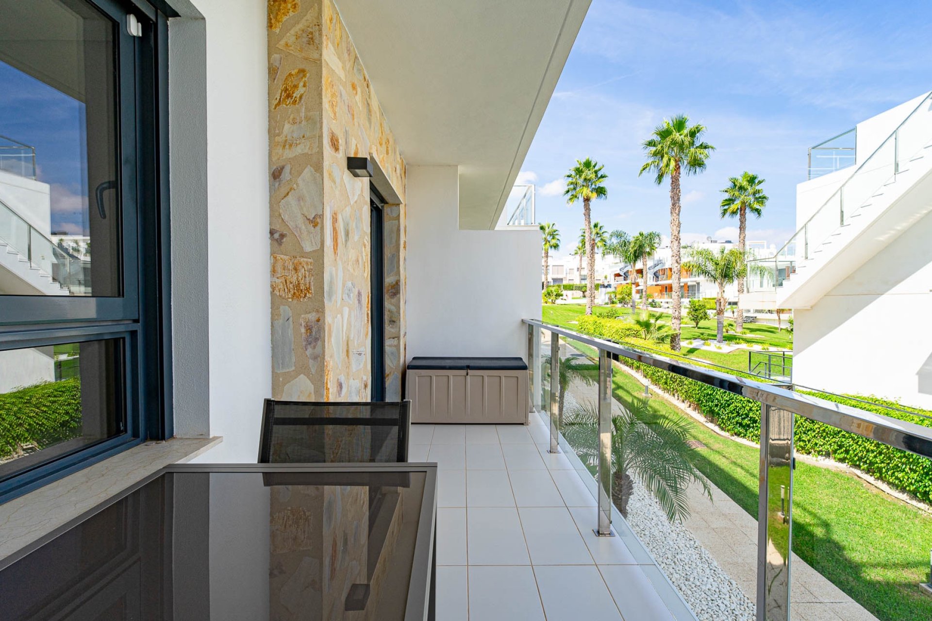 Herverkoop - Apartament -
Punta Prima