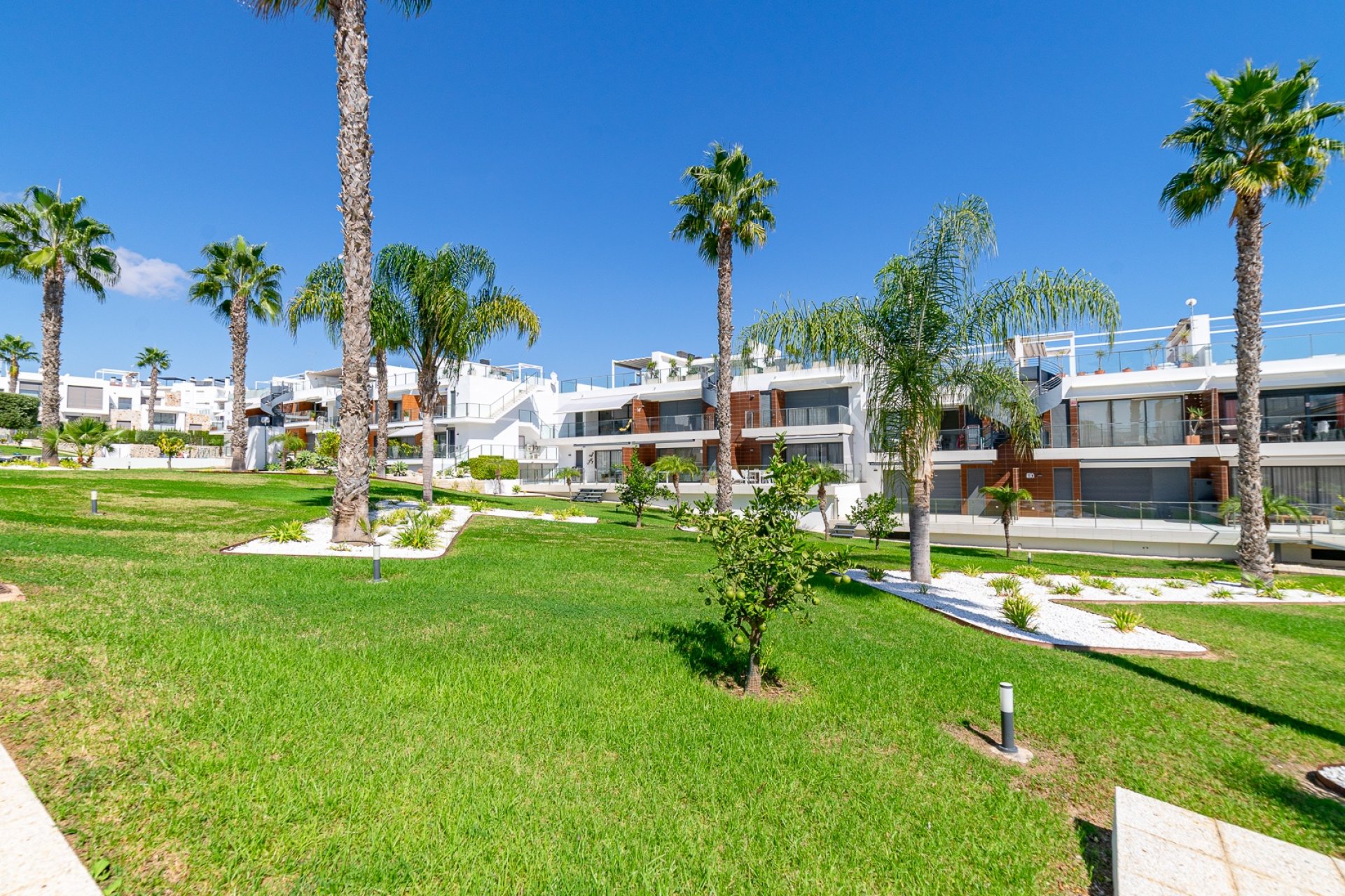 Herverkoop - Apartament -
Punta Prima