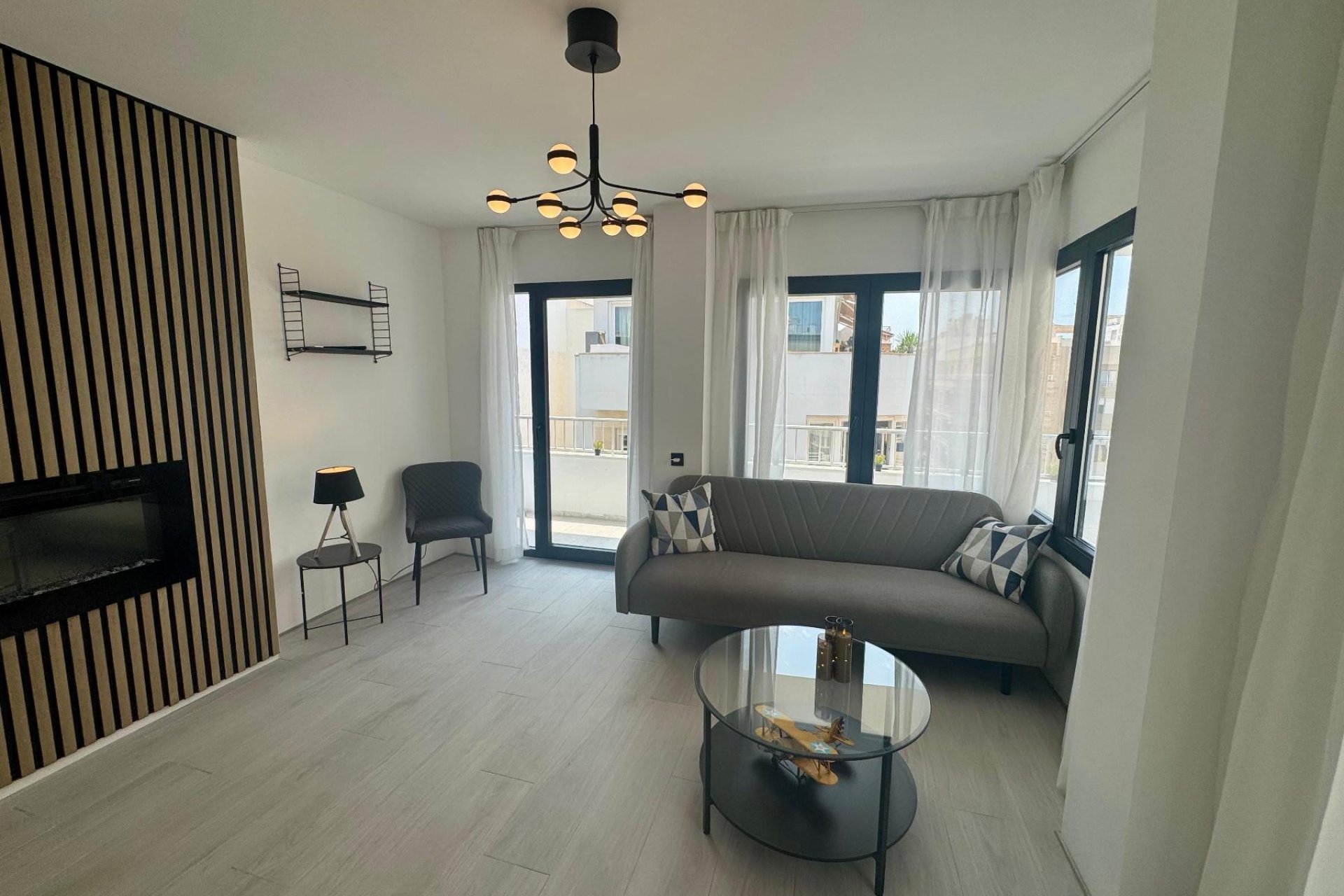 Herverkoop - Apartamento -
Torrevieja - CLUB NAUTICO TORREVIEJA