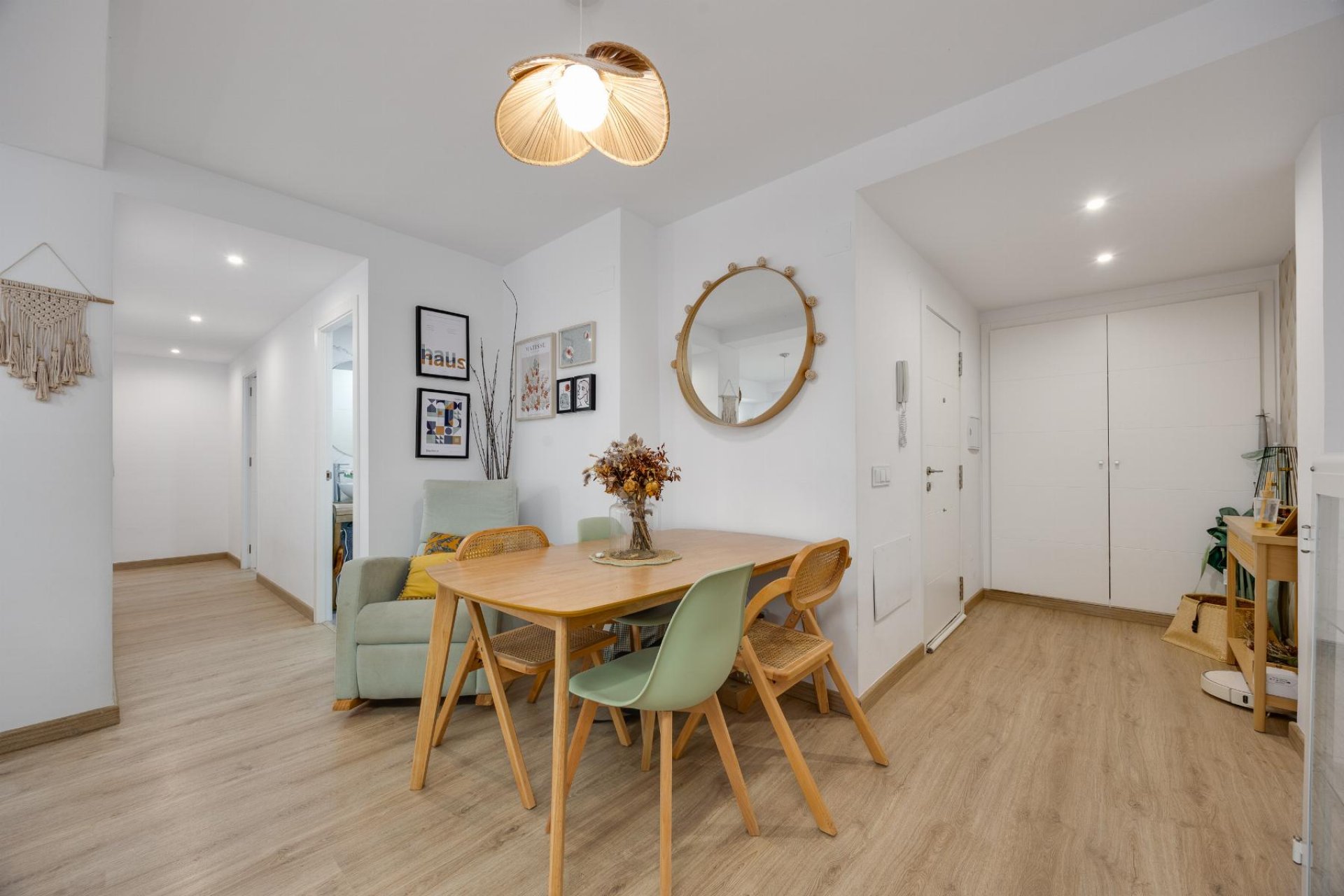 Herverkoop - Apartamento -
Torrevieja - Playa de los Naufragos