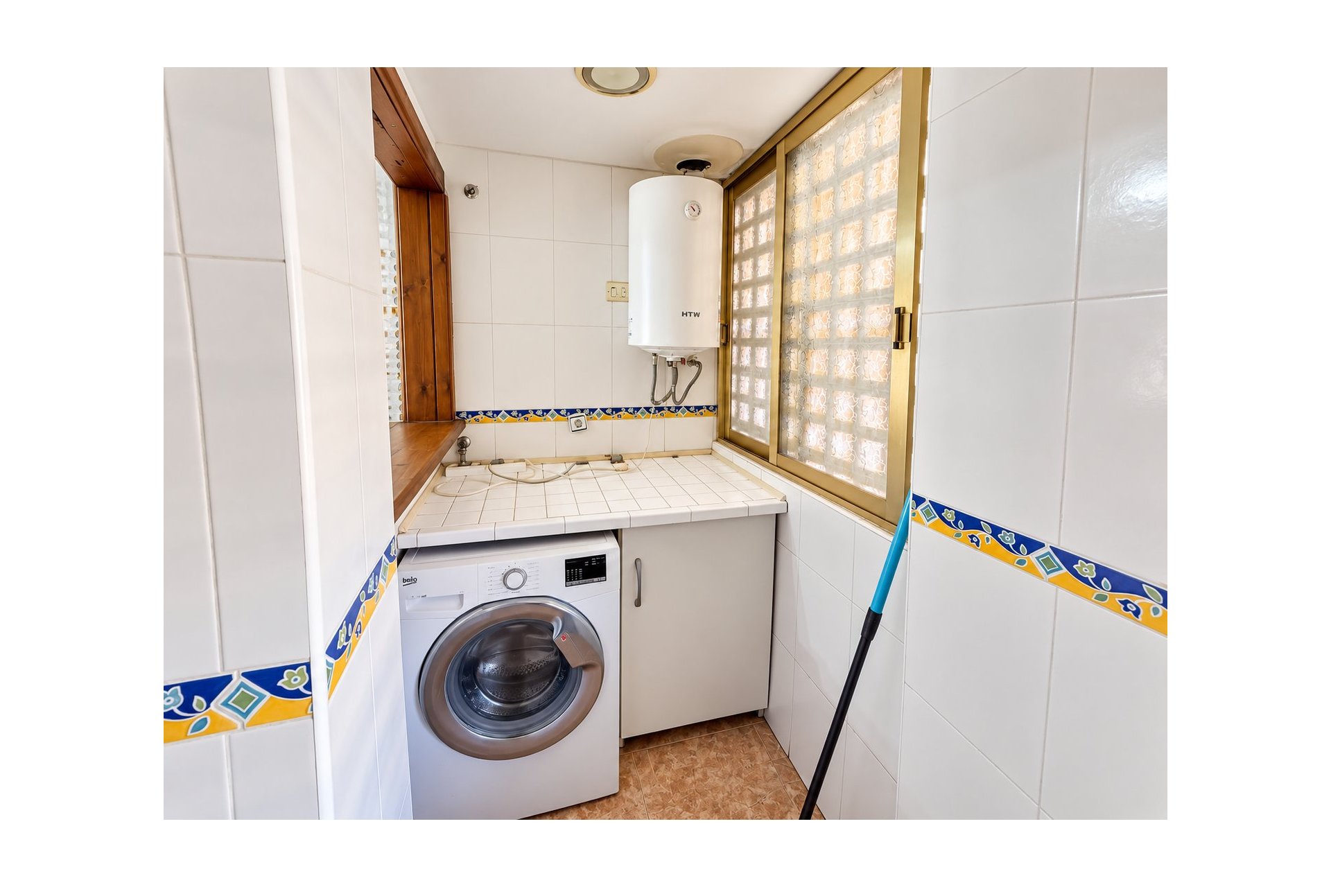 Herverkoop - Apartamento -
Torrevieja - Playa de los Naufragos