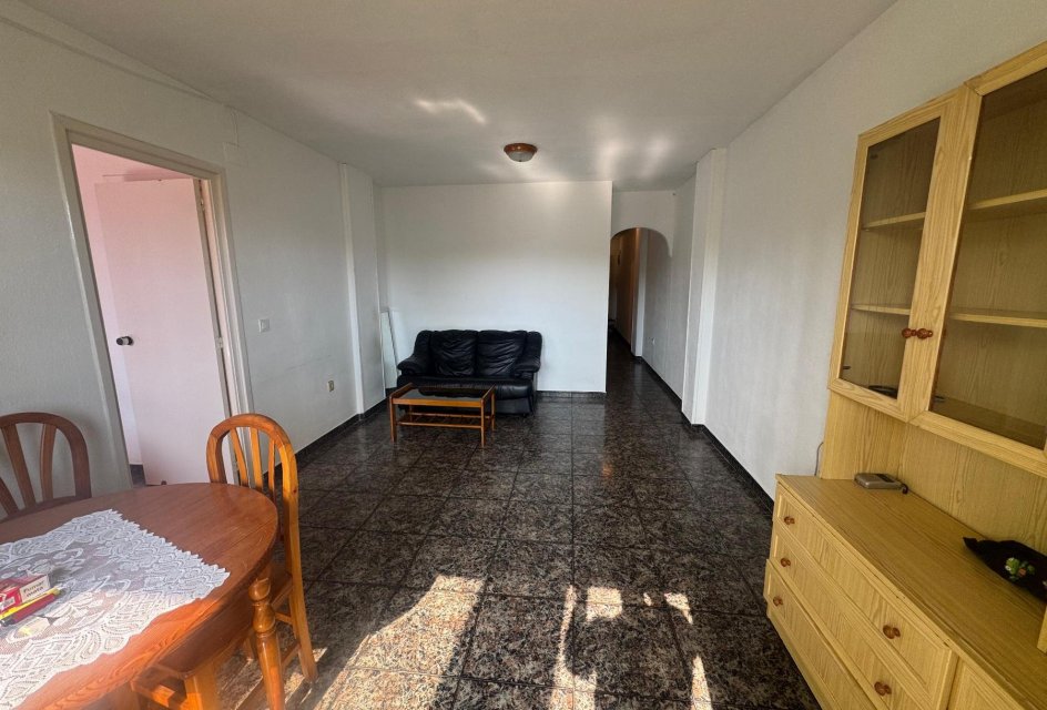 Herverkoop - Apartamento -
Torrevieja - Playa del Acequión