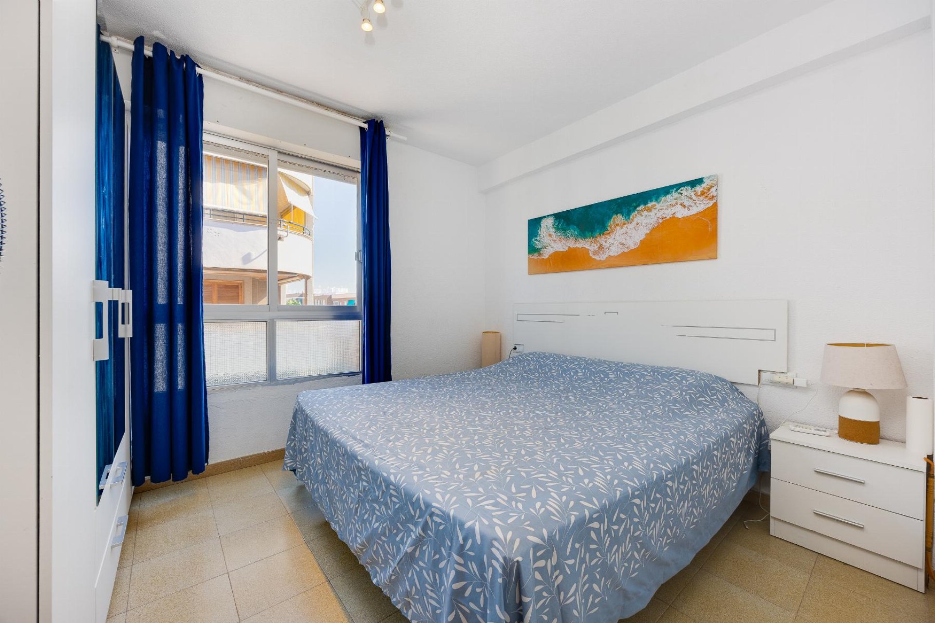 Herverkoop - Apartamento -
Torrevieja - Playa del Acequión