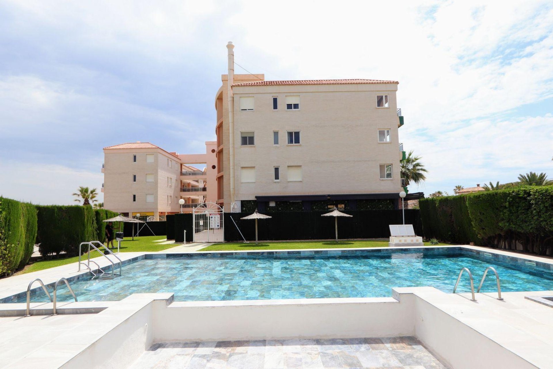 Herverkoop - Apartamento -
Torrevieja - Playa Flamenca