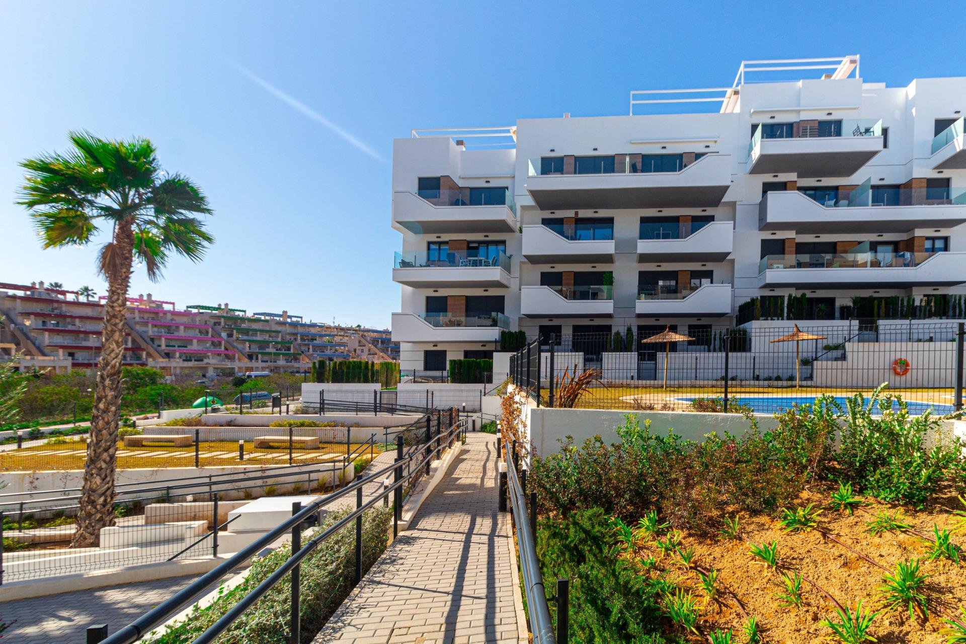 Herverkoop - Appartement -
Orihuela Costa - Las Filipinas