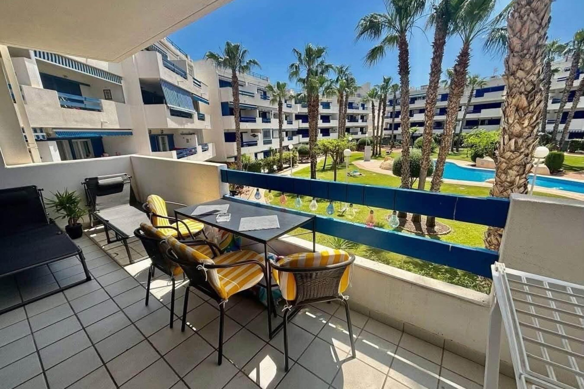 Herverkoop - Appartement -
Orihuela Costa - Playa Flamenca