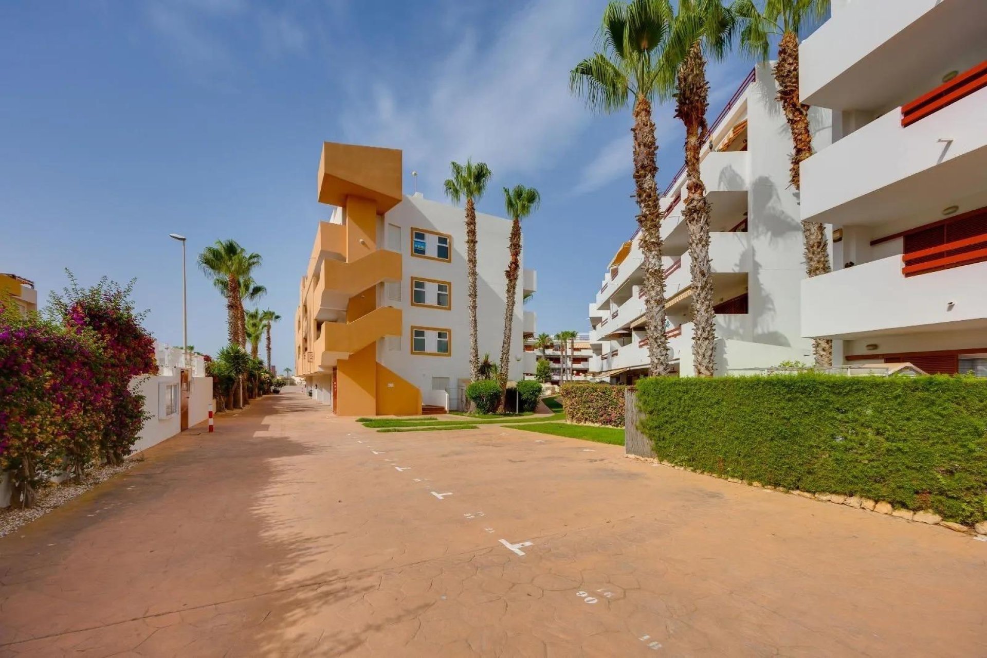 Herverkoop - Appartement -
Orihuela Costa - Punta Prima