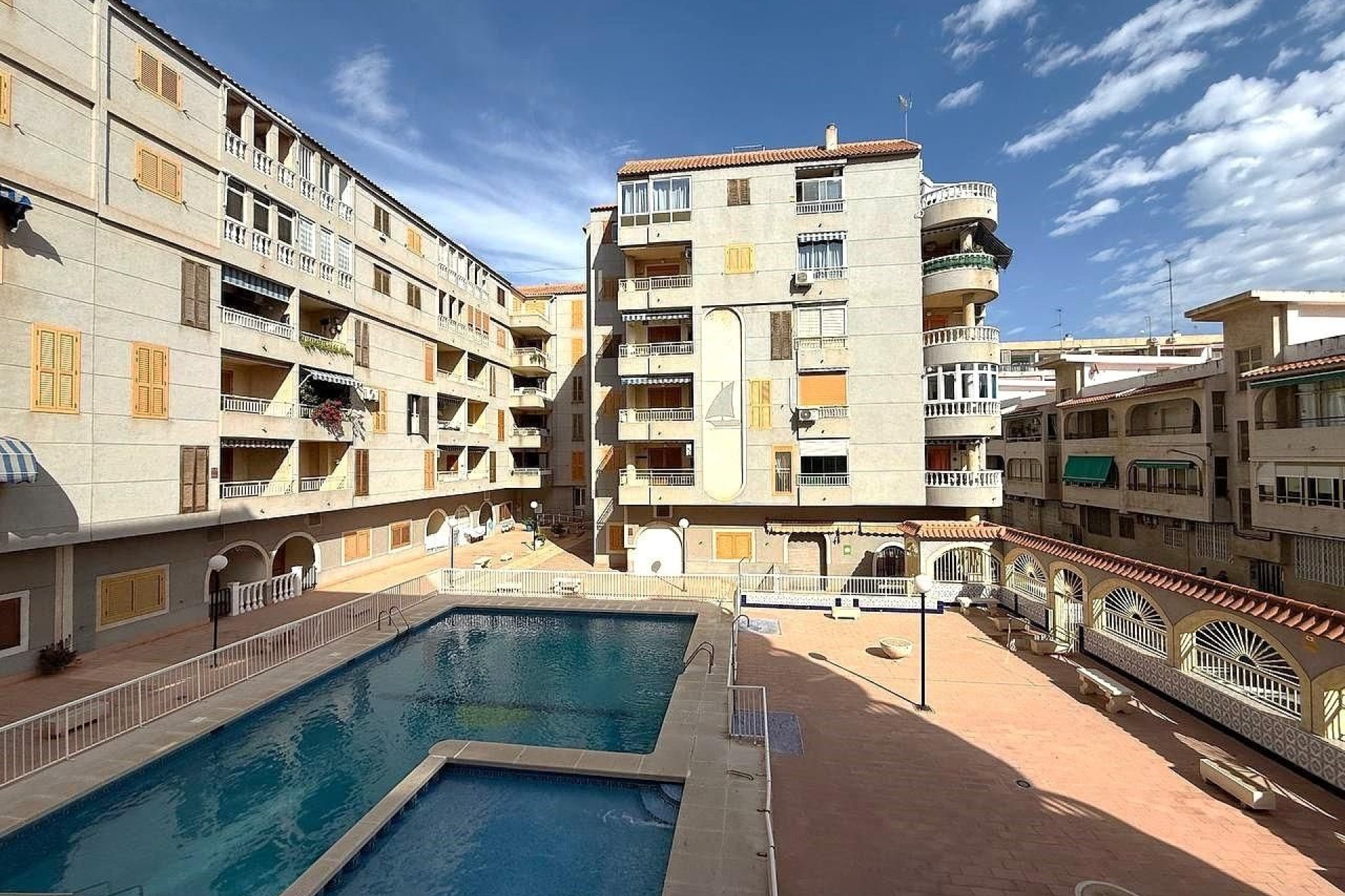 Herverkoop - Appartement -
Torrevieja - Acequion