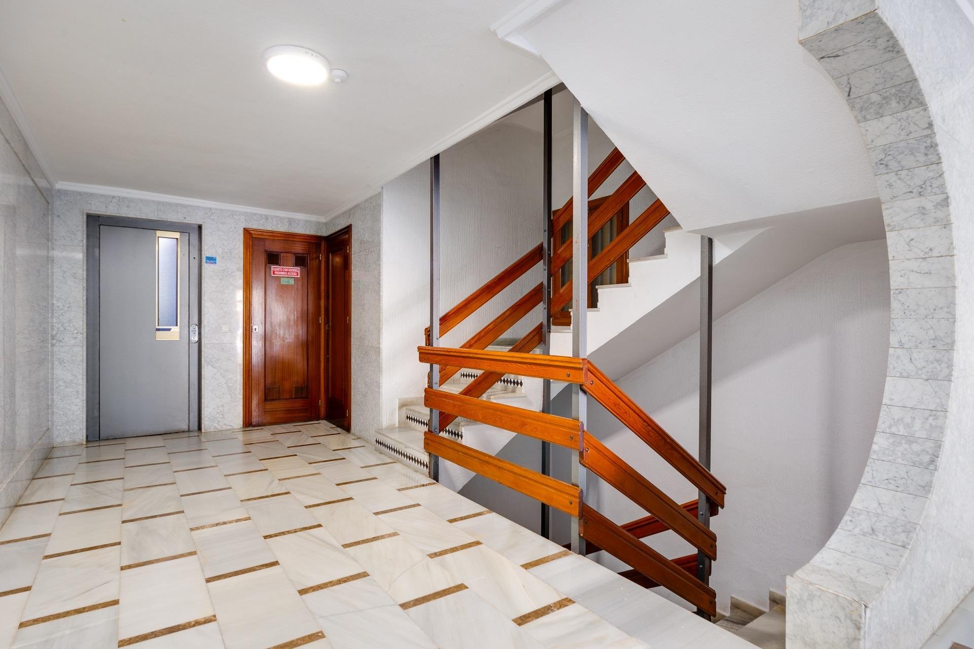 Herverkoop - Appartement -
Torrevieja - Acequion