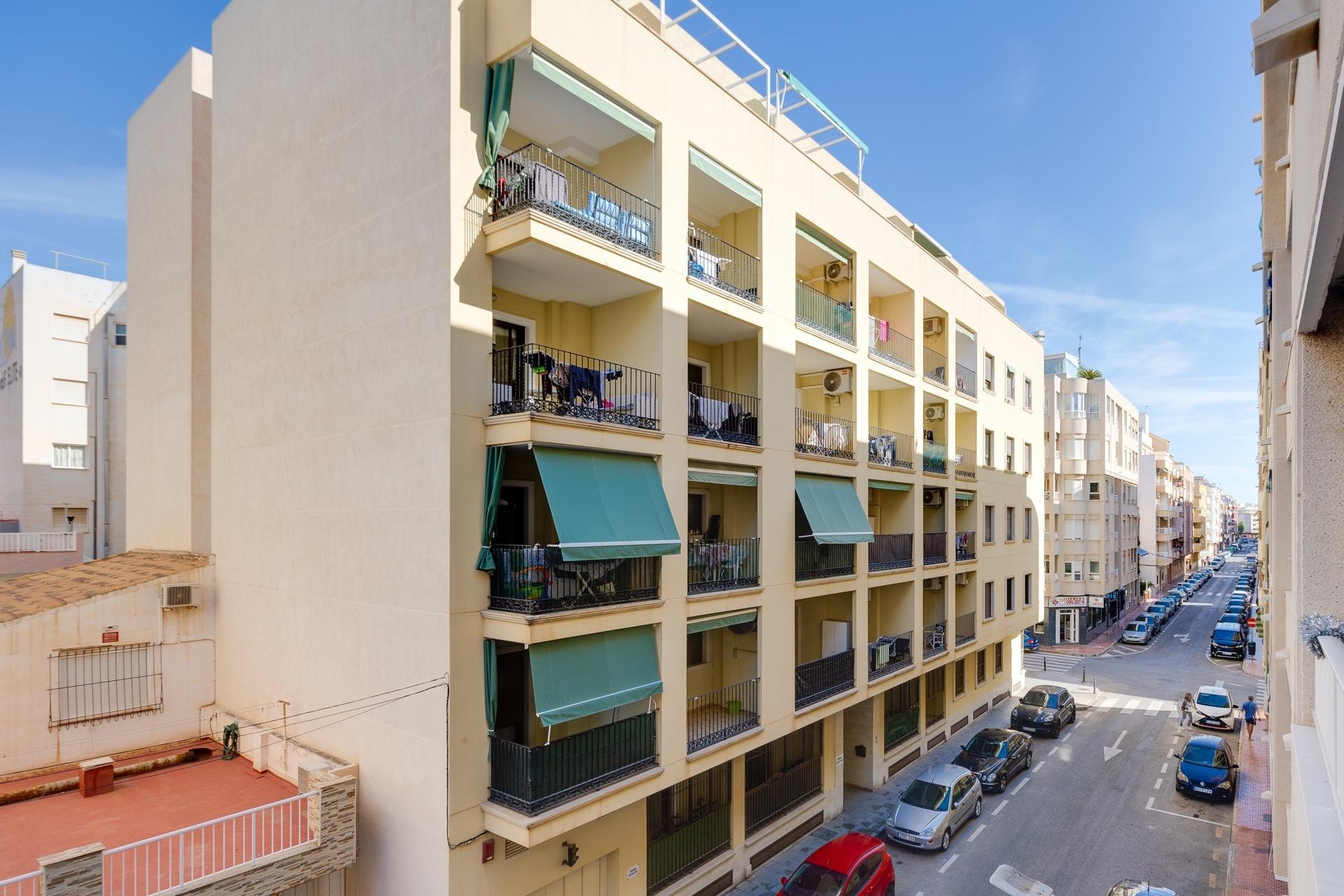 Herverkoop - Appartement -
Torrevieja - Acequion