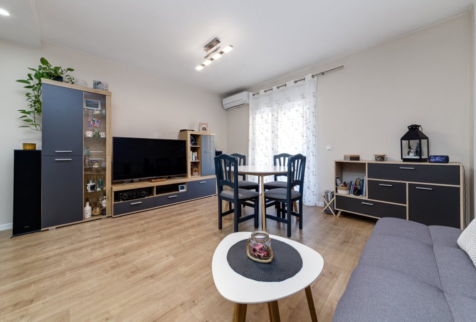 Herverkoop - Appartement -
Torrevieja - Centro