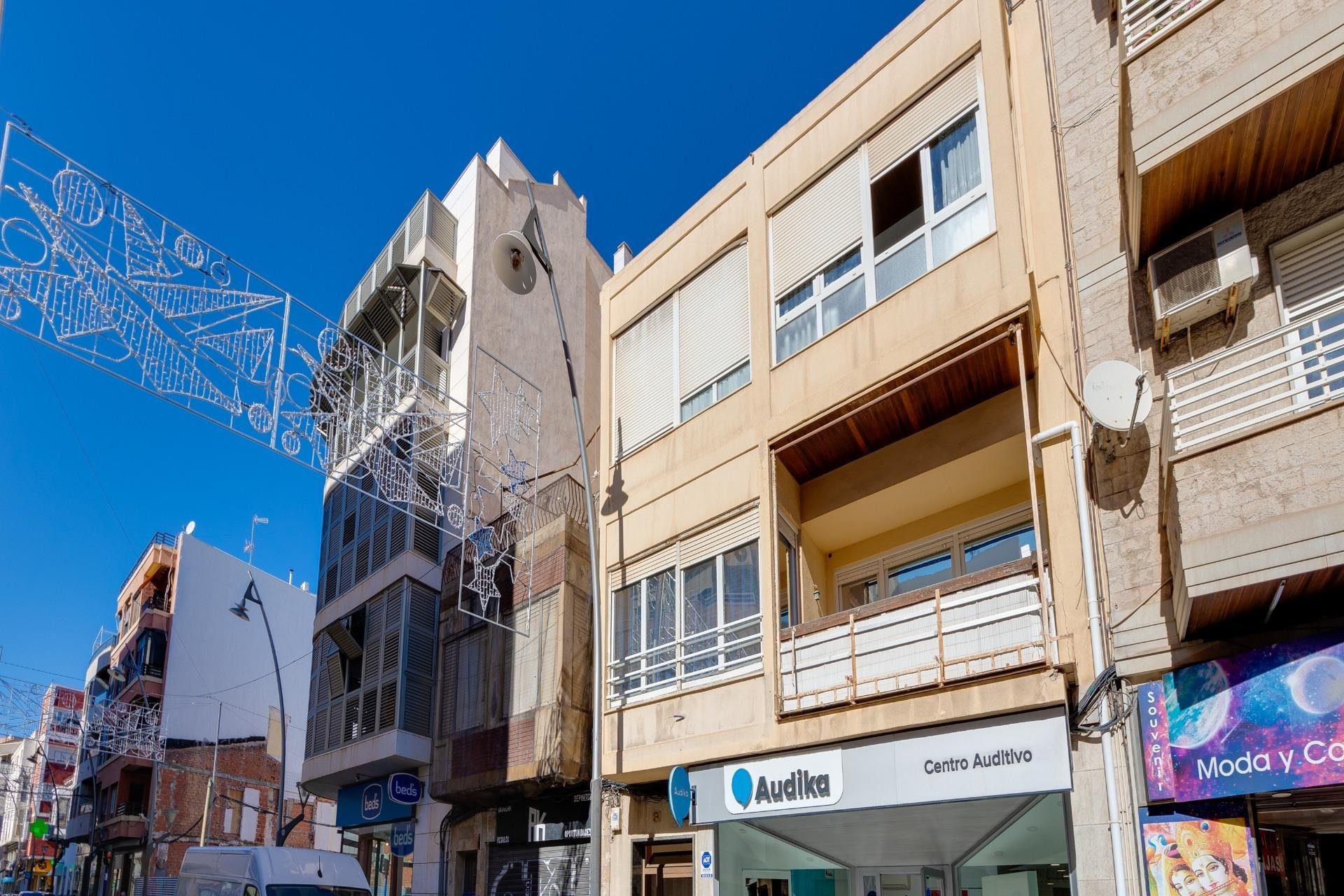 Herverkoop - Appartement -
Torrevieja - Centro